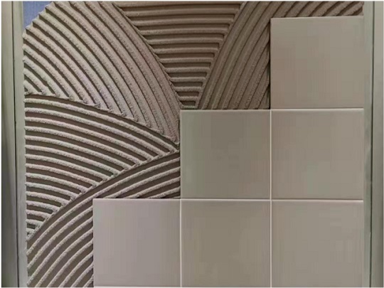 瓷砖胶和水泥哪个好？